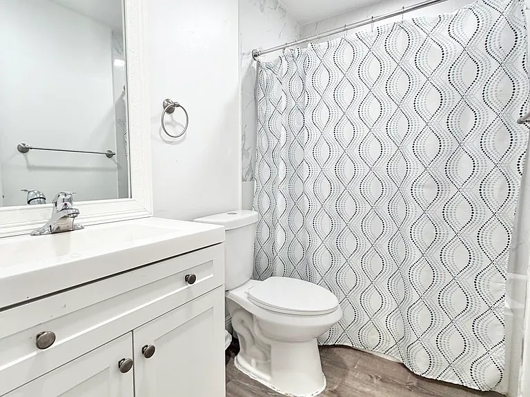 1407 Lakeview Dr E — Photo 12