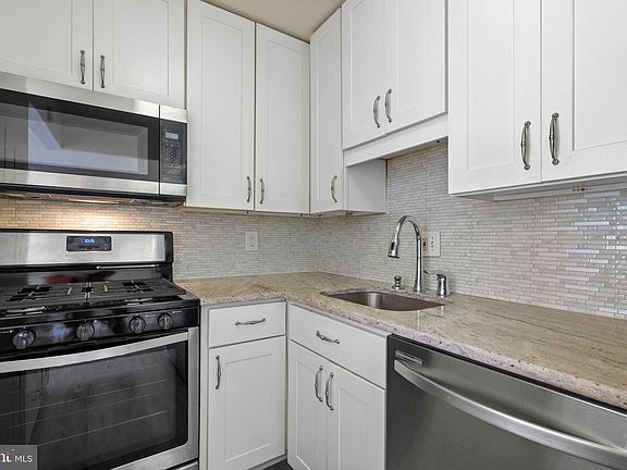 5th image of 3100 S Manchester St APT 635