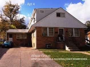 1028 S 27th St APT 4, Omaha, NE 68105