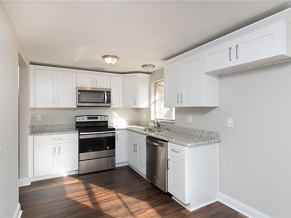 2nd image of 10106 Hickory Hollow Ct