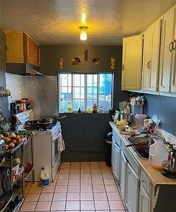 3rd image of 5758 11th Ave