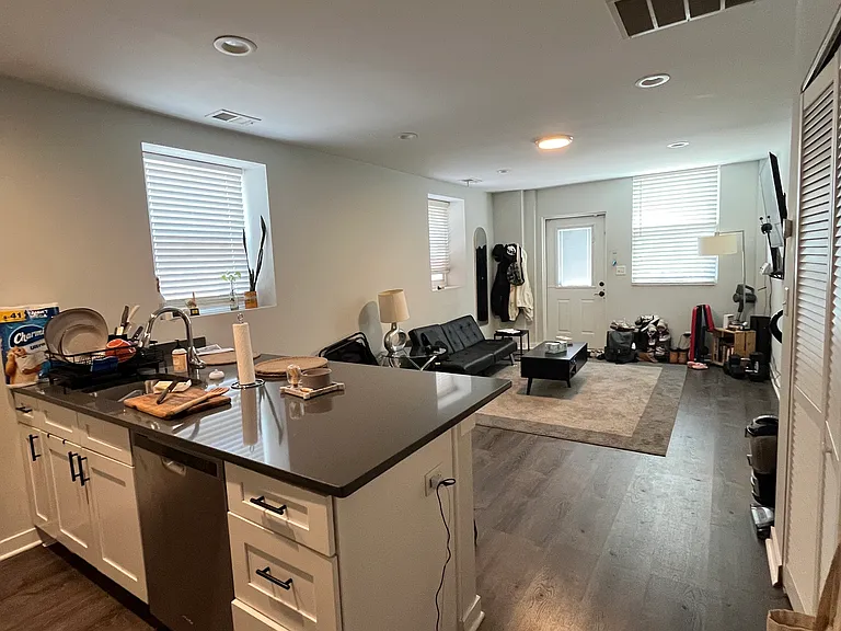 2325 S California Ave #5 — Photo 3