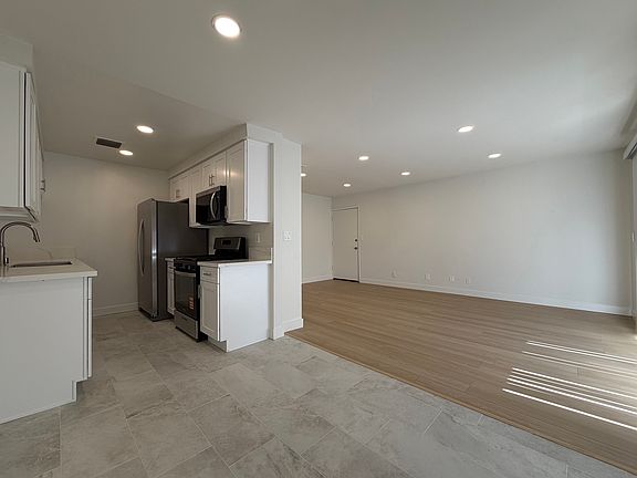3rd image of 4727 Kester Ave #207