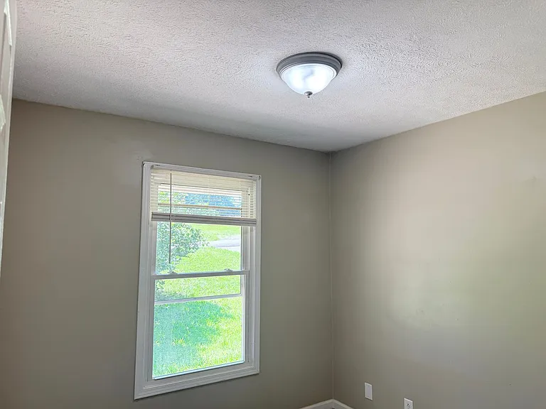 18 Cable Rd — Photo 34