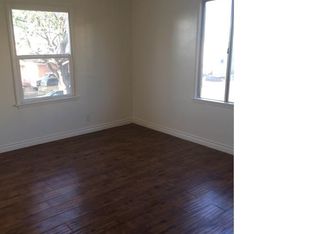 1735 W 64th St #B, Los Angeles, CA 90047