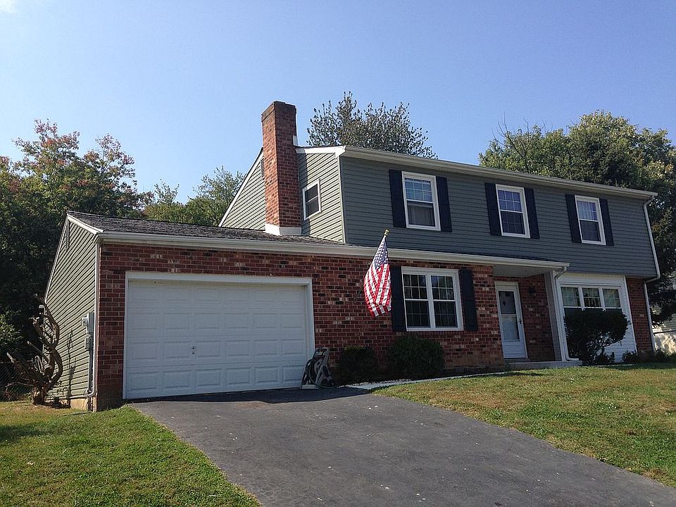 1st image of 317 Mitchell Dr