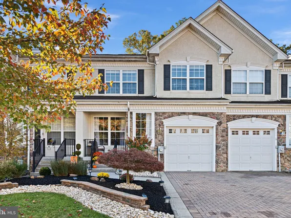 11 Yorkshire Ln, Westampton, NJ 08060