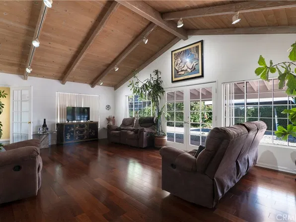 8644 Jellico Ave, Northridge, CA 91325