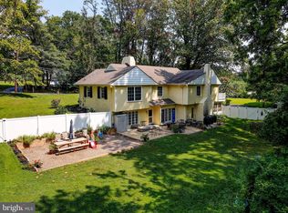 521 Hampton Ln, Towson, MD 21286