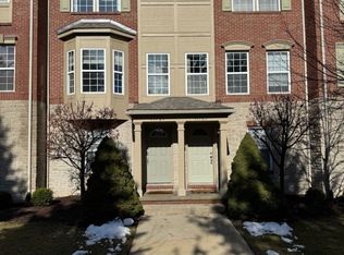 44767 Ellery Ln, Novi, MI 48377
