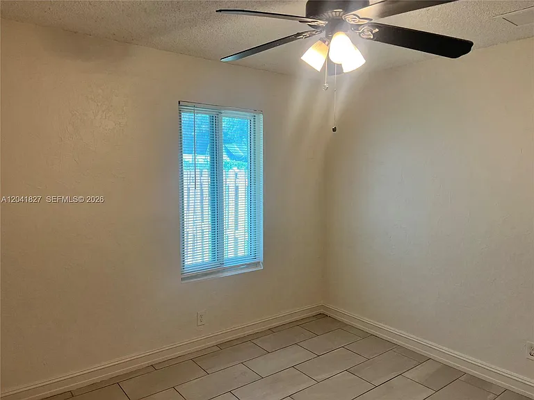 2300 SW 44th St #2310 — Photo 3