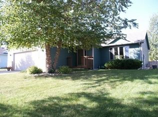 2015 S Clover Ave, Sioux Falls, SD 57110