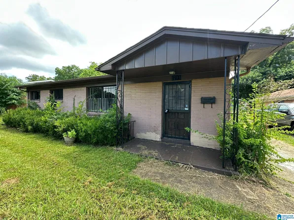 1205 31st St SW, Birmingham, AL 35221