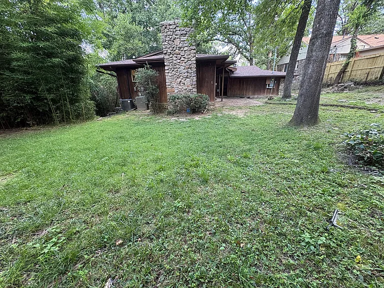 2620 N Taylor St — Photo 19