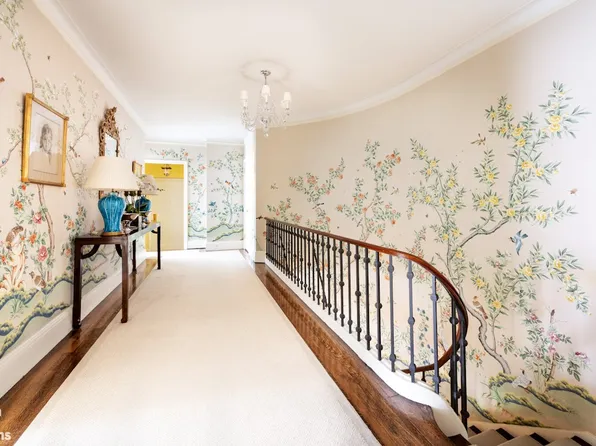 775 Park Avenue image 9 of 20