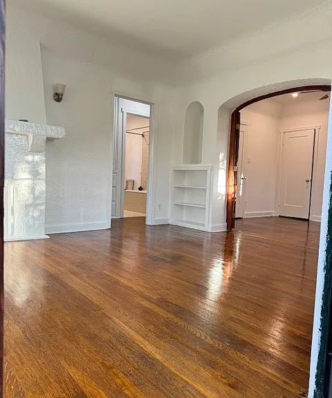 5216 De Longpre Ave #5222 — Photo 6