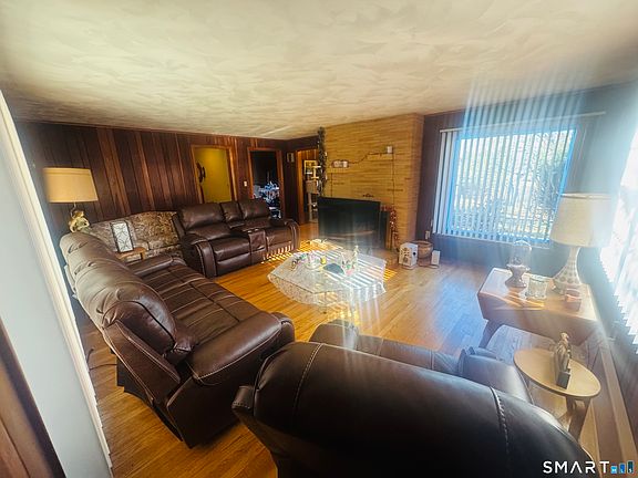 4th image of 169 Moosup Pond Road