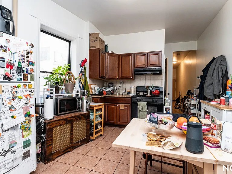 217 S 3rd St #2M — Photo 7