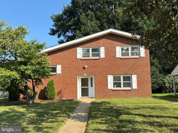 715 & 715-1/2 Virginia Ave, Fredericksburg, VA 22401