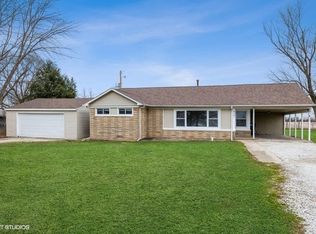 4561 E Oak Knoll Rd, Rolling Prairie, IN 46371