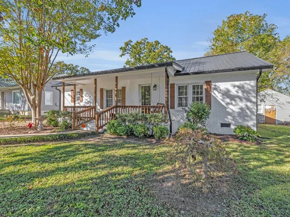 68 Biscayne Blvd, Rossville, GA 30741