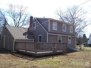 24 Linden Rd, Woodbury, CT 06798