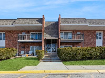 4039 Saratoga Ave APT C221, Downers Grove, IL, 60515