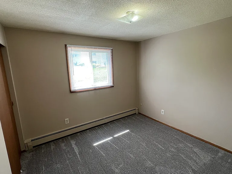 2222 18 1/2 Ave NW #4 — Photo 9