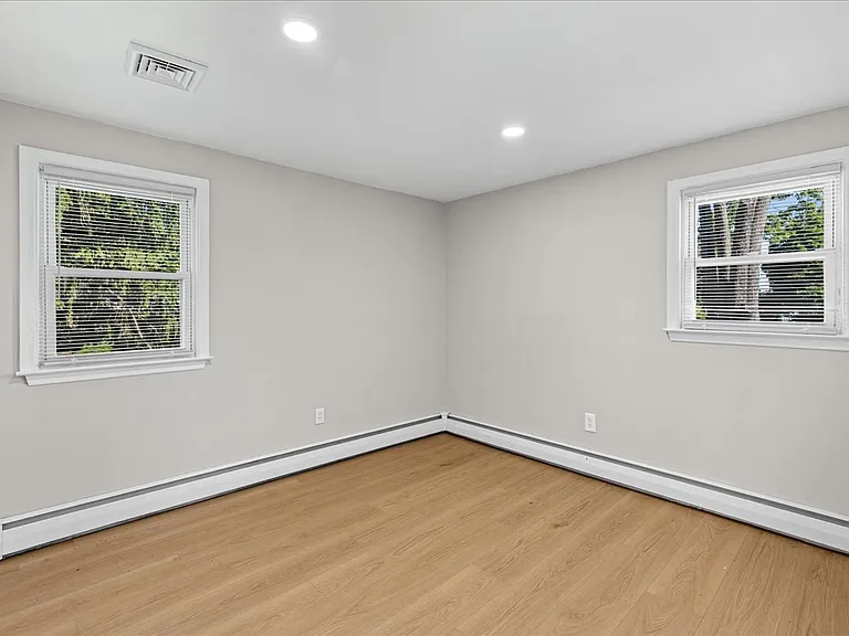 1 Spruce Ln — Photo 19