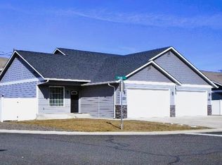 101 Pear Ct UNIT B, Naches, WA 98937