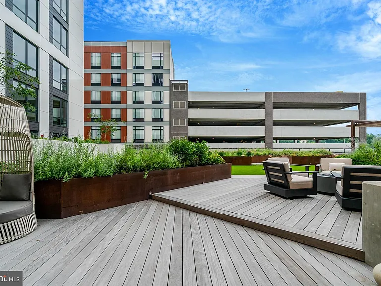 255 W Falls Station Blvd #510 — Photo 33