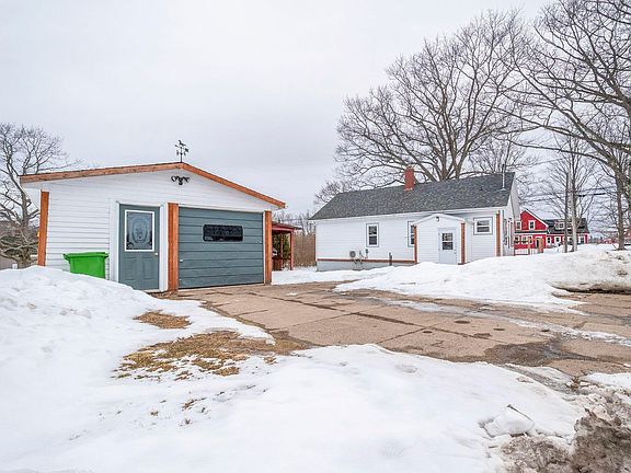 3rd image of 12 Apple Tree Rd