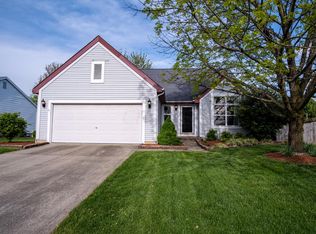 10 Ashton Dr, Ashville, OH 43103