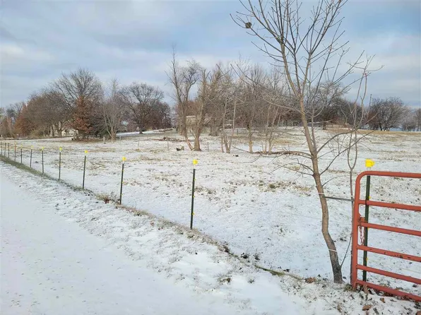 3359 Portwood Dr, Homestead, IA 52236