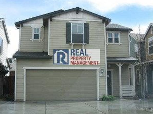 696 Gardenia Pl, Soledad, CA 93960
