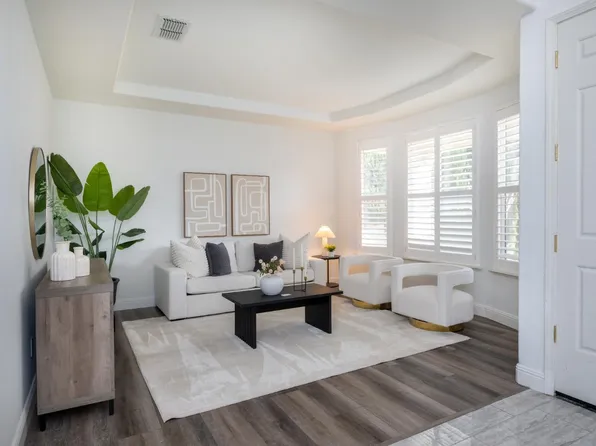 10208 Jenny Lynn Way, Elk Grove, CA 95757