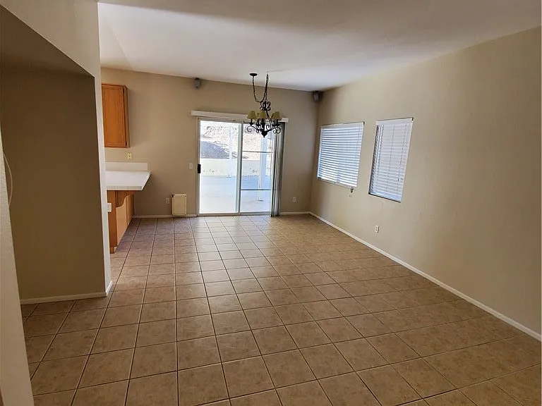 1244 Salem Dr — Photo 7