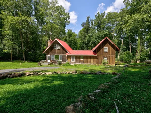 245 Campsite Rd, Mount Nebo, WV 26679