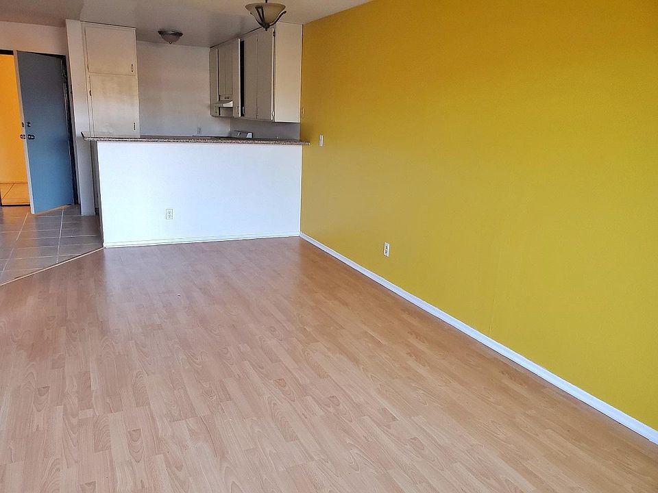1st image of 719 E Acacia Ave #30