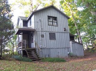 1114 Sand Lake Dr, Onsted, MI 49265