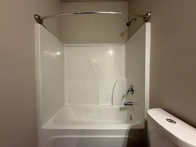 61 N Village Cir — Photo 30