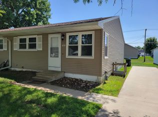 1424 Starview Dr, Cedar Falls, IA 50613