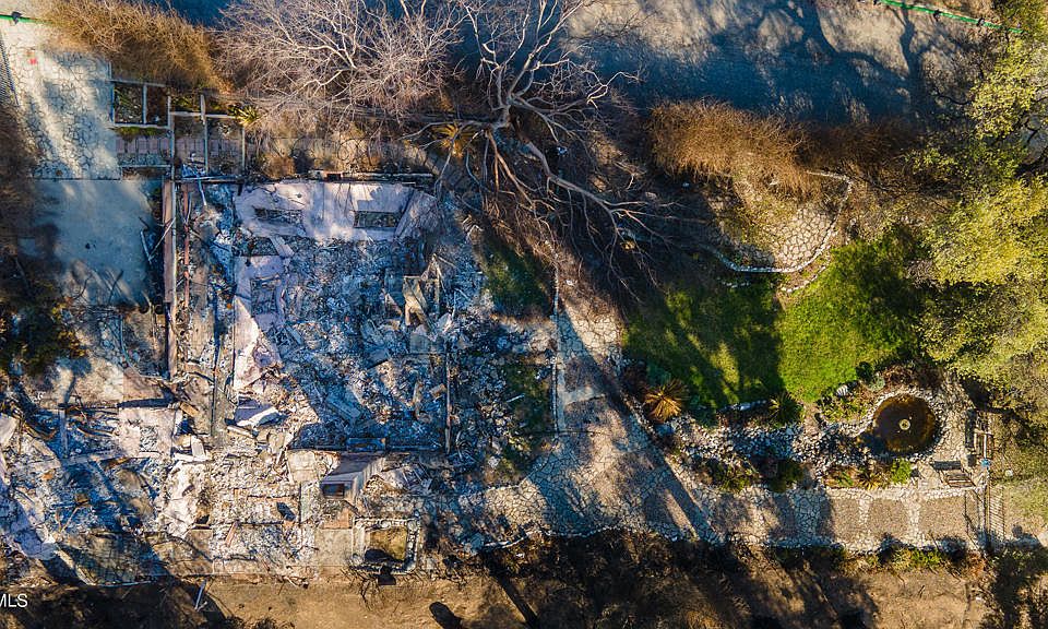 1st image of 169 E Loma Alta Dr