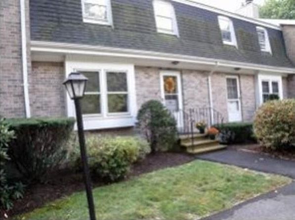 1st image of 190 Fieldstone Dr #190