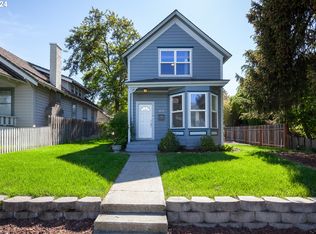 404 W 9th St, The Dalles, OR