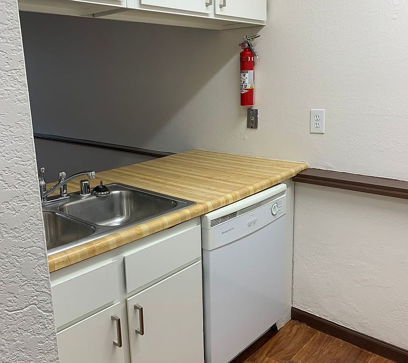 1st image of 1336 W 23rd Ave #105