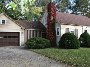 410 Elm St, Sandwich, IL 60548