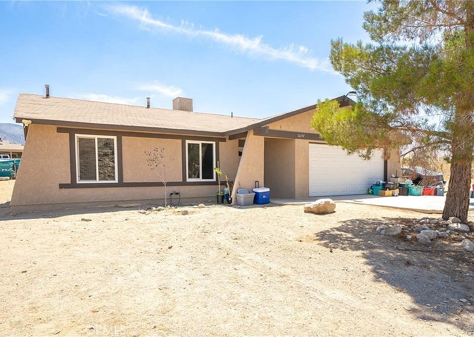 1st image of 32257 Zircon Rd