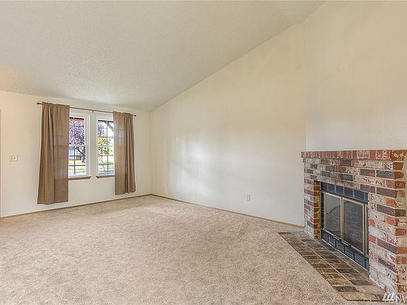 4th image of 3713 49th Avenue Ct NE