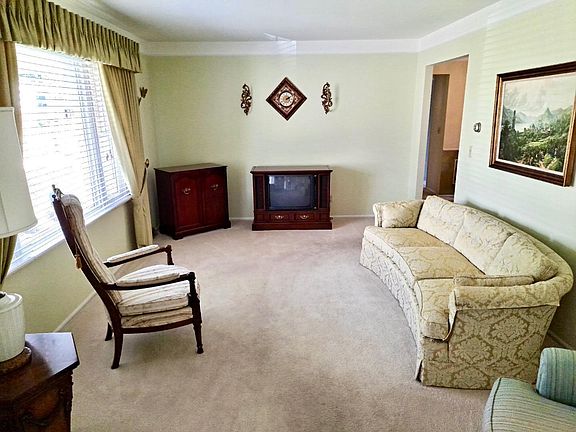 3rd image of 5359 Cannas Dr